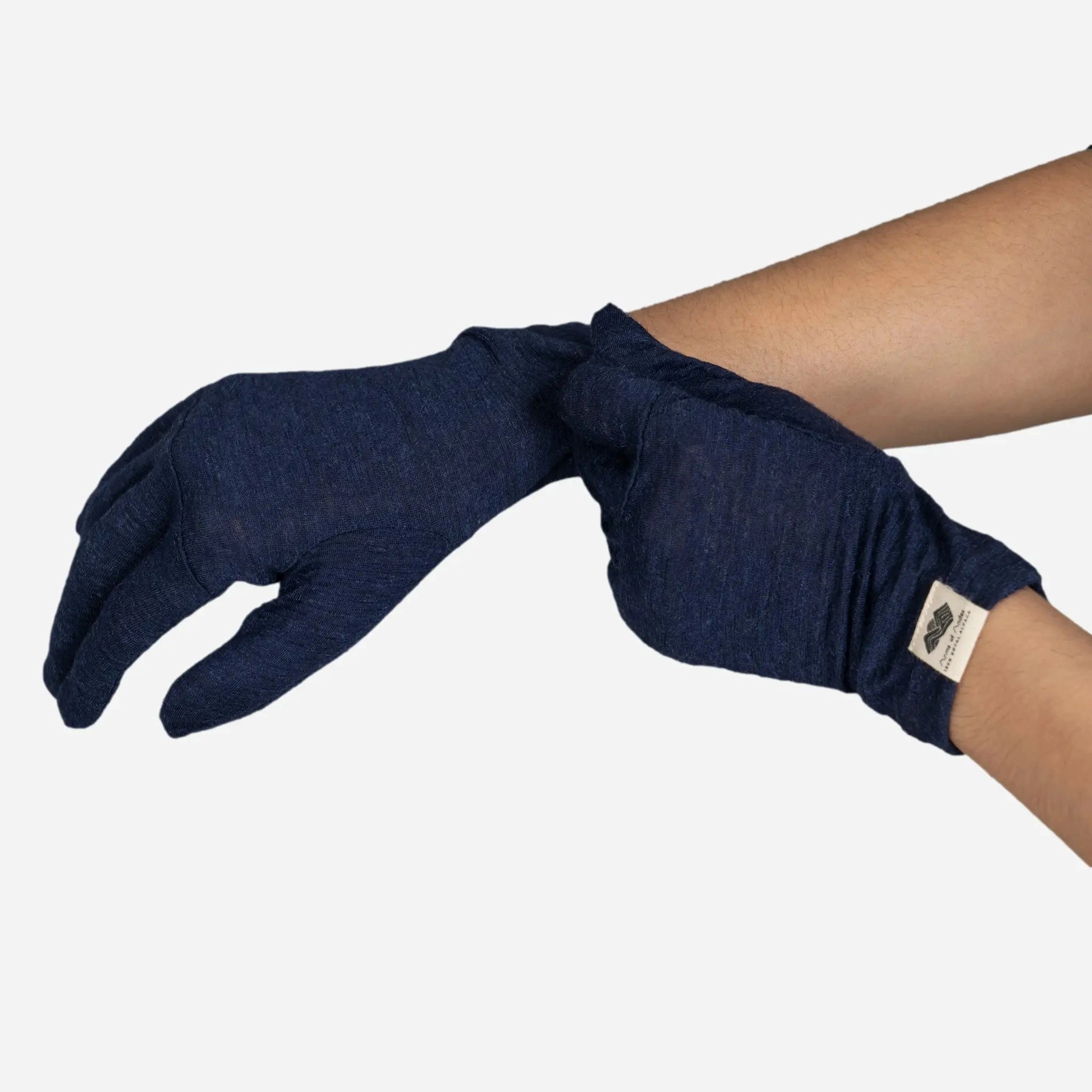 Cozy Hands Ahead: Ultralight Alpaca Glove Liners (160) - Unisex Comfort Unleashed